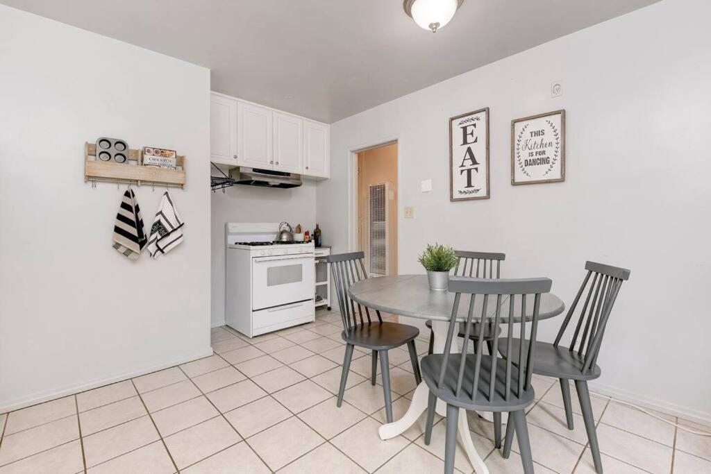 Casa Amore -2Br- Free Driveway Parking For 3 Cars 圣地亚哥 外观 照片
