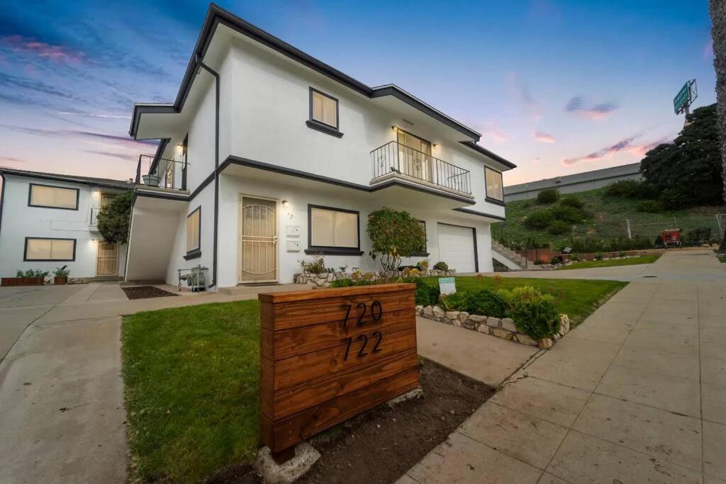 Casa Amore -2Br- Free Driveway Parking For 3 Cars 圣地亚哥 外观 照片